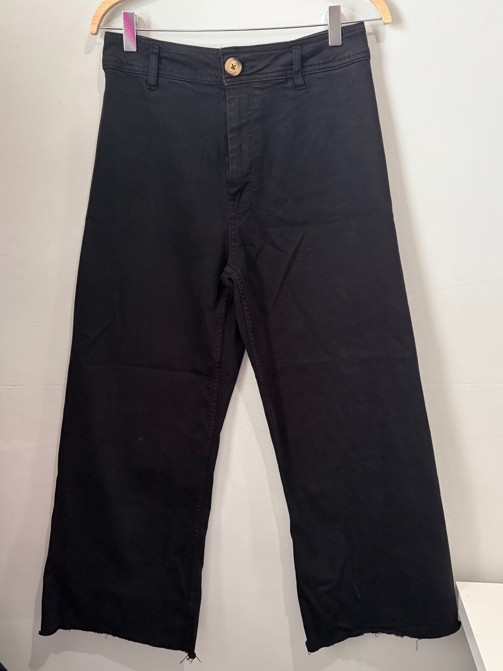 Stradivarius Black High Rise Wide Leg Raw Hem Jeans Size US 6 EU 38 Stretch